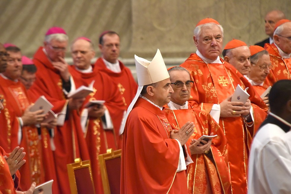 Vaticano, 29 giugno 2016: Messa benedizione Palli e solennità dei santi apostoli Pietro e Paolo - Vescovo