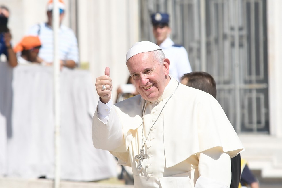 Piazza San Pietro, 24 agosto 2016: Udienza generale Papa Francesco - Papa Francesco OK