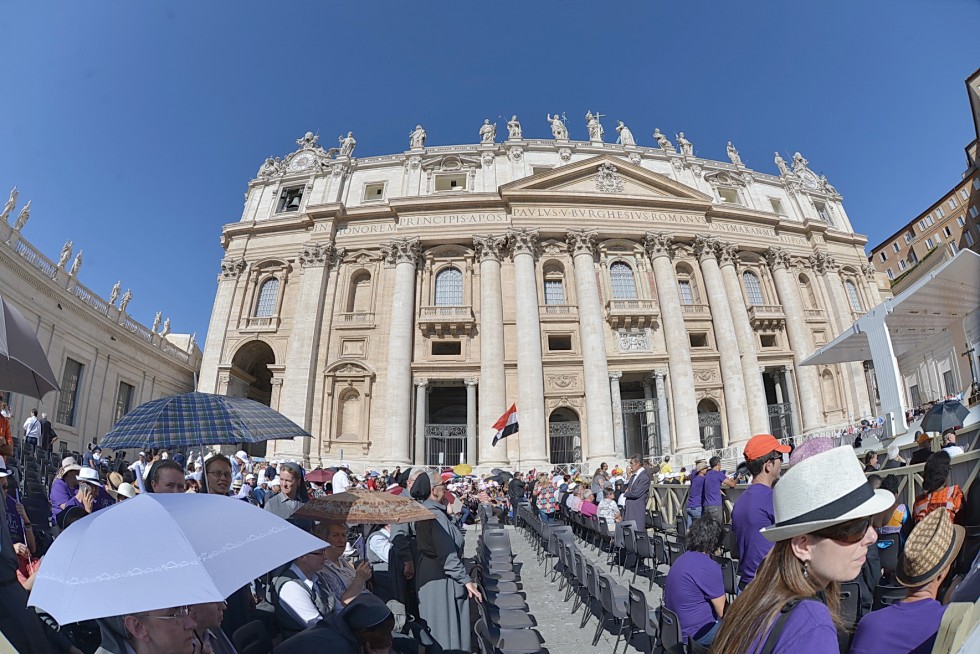 Piazza San Pietro, 24 agosto 2016: Udienza generale Papa Francesco - Basilica San Pietro