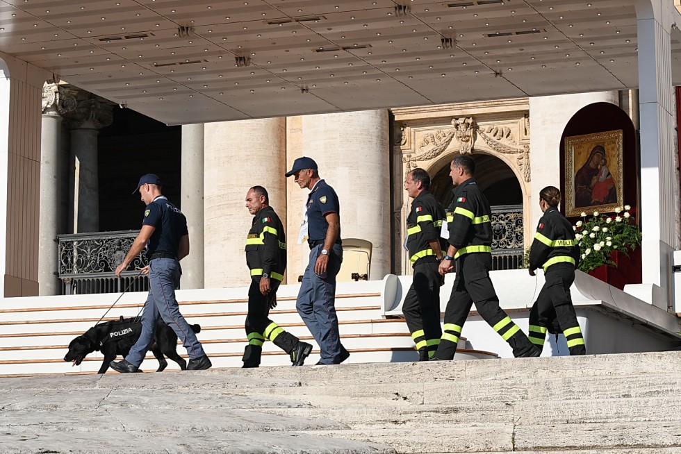 Piazza San Pietro, 3 settembre 2016: Giubileo operatori Misericordia - soccorritori terremoto