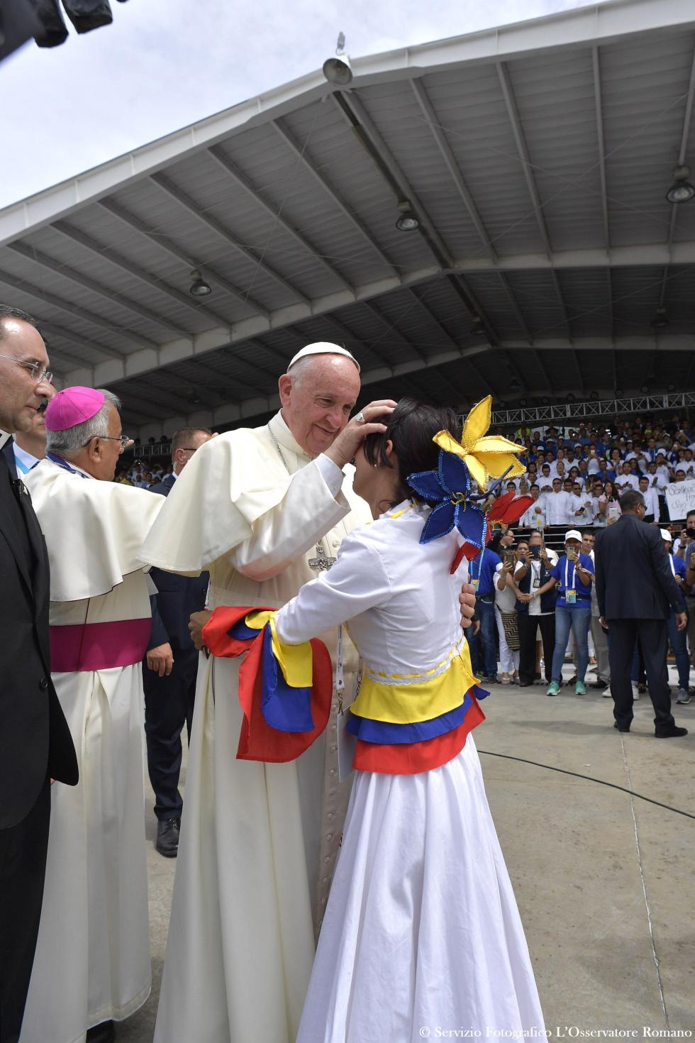 Viaggio Apostolico del Santo Padre In Colombia (6-11 settembre 2017) – 10-09-2017 Arrivo aeroporto Nunez di Cartagena