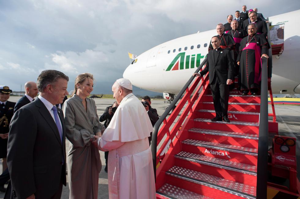 Bogotà, 6 settembre: l'arrivo di Papa Francesco in Colombia